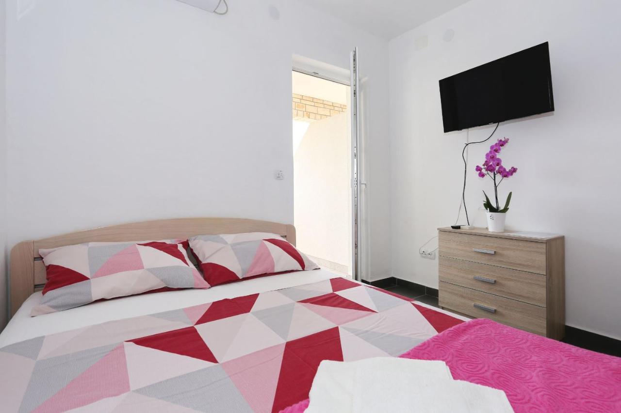 Apartments Vlado I Vesna Rtina Ngoại thất bức ảnh