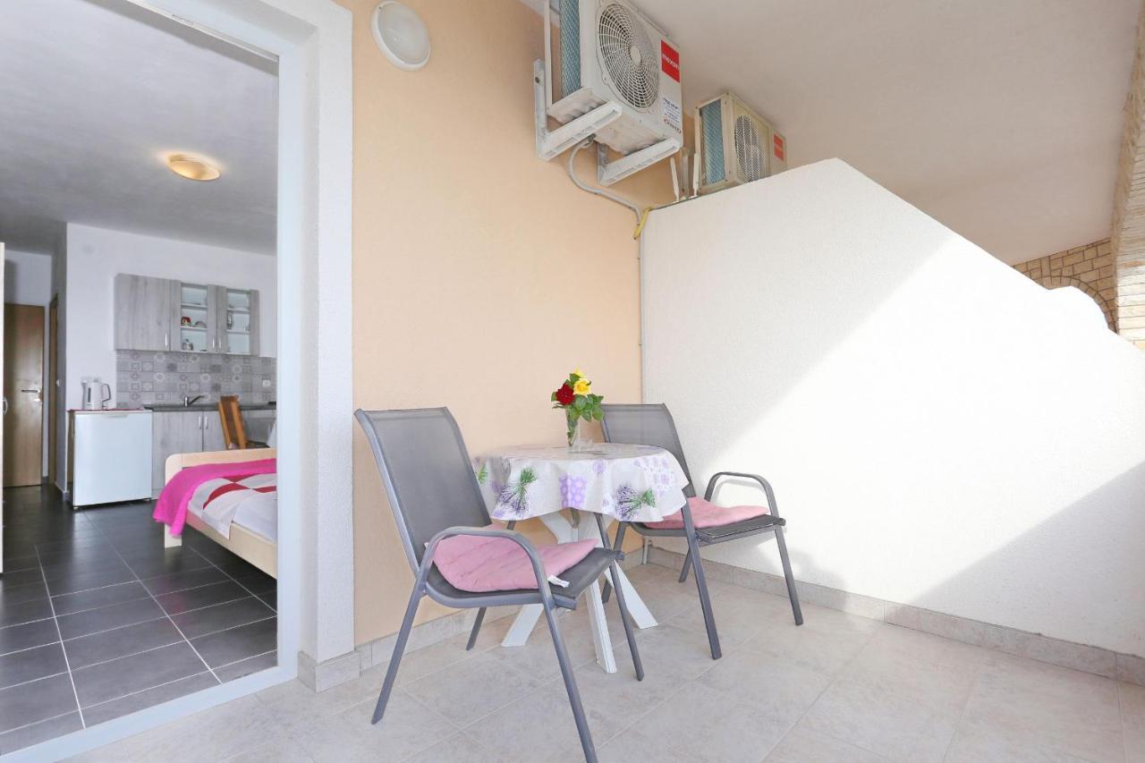 Apartments Vlado I Vesna Rtina Ngoại thất bức ảnh