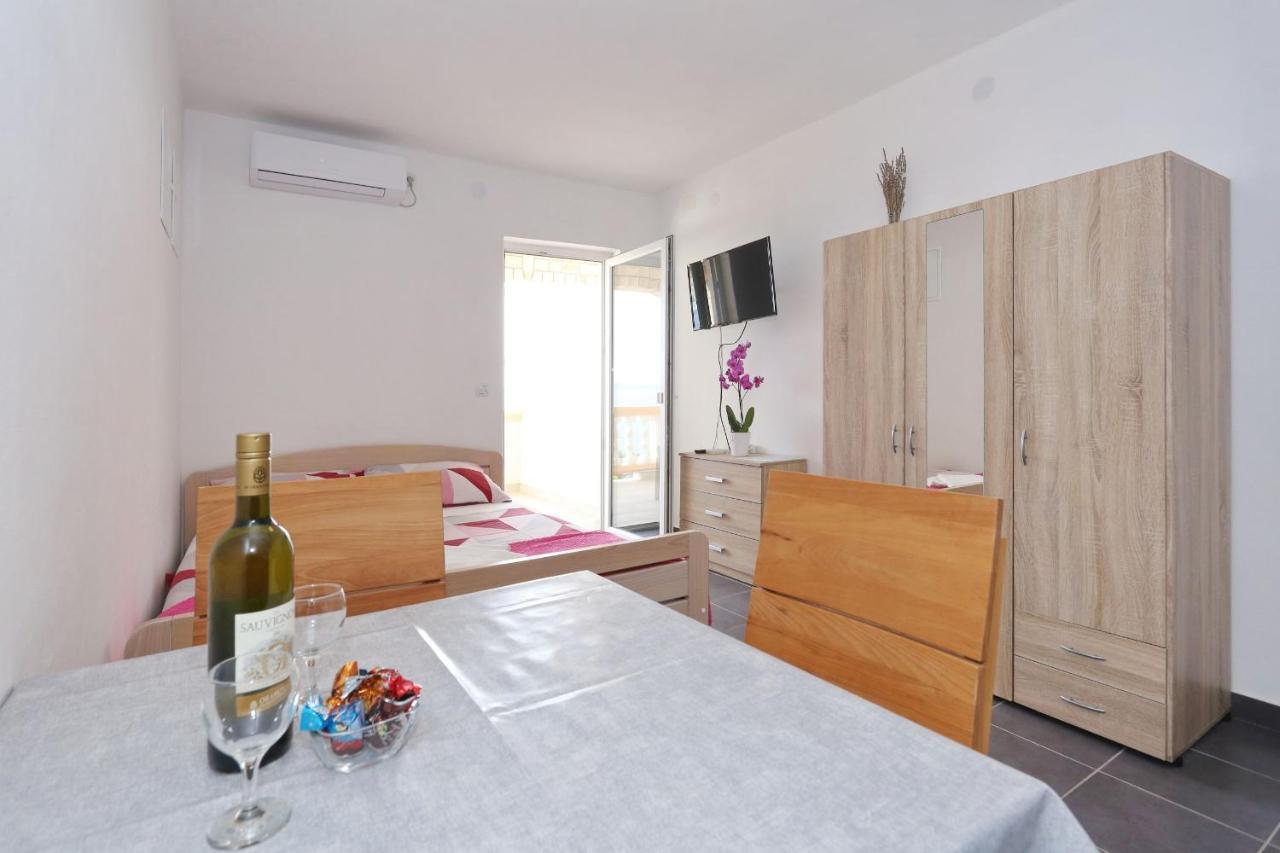 Apartments Vlado I Vesna Rtina Ngoại thất bức ảnh